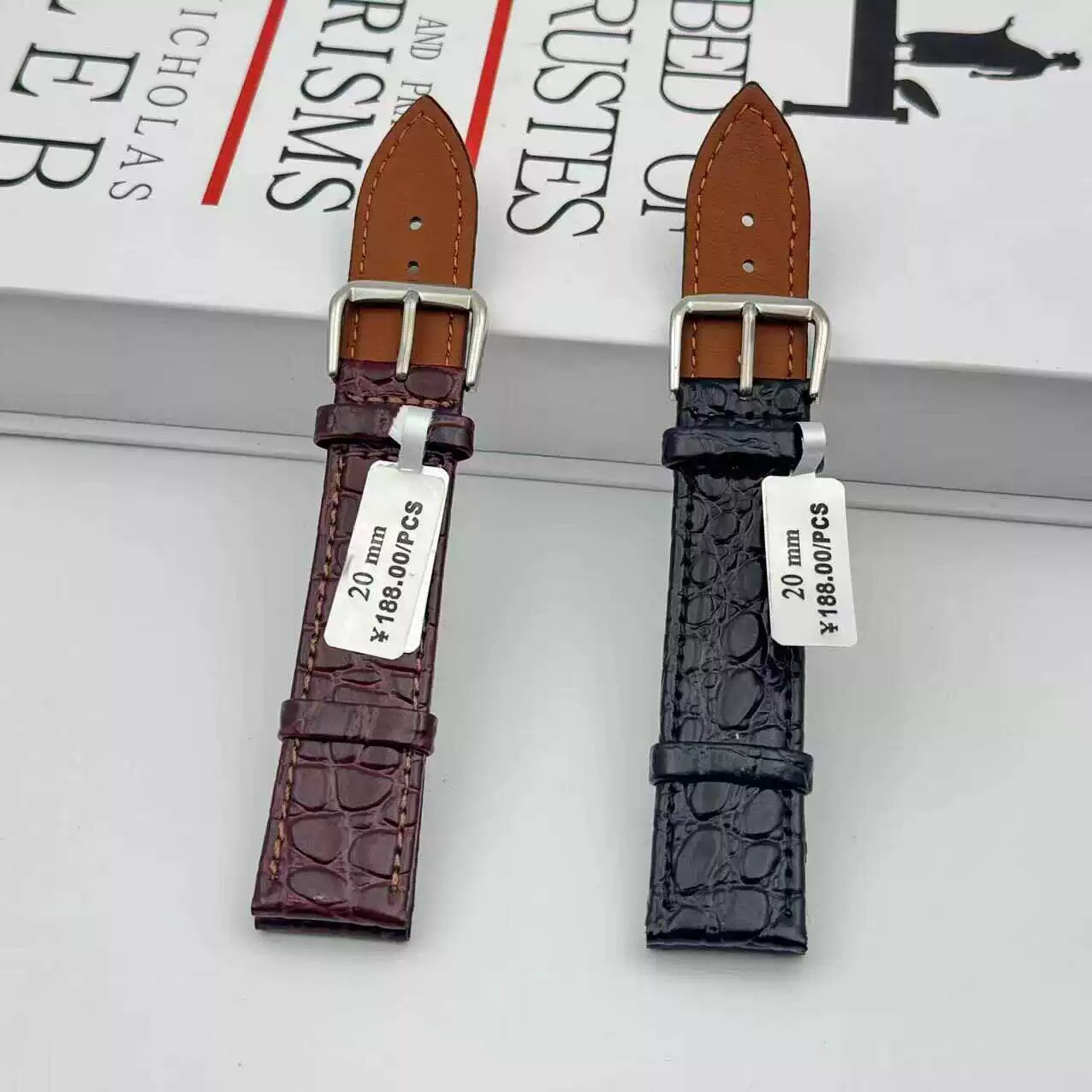 Dunne Echt Lederen Horlogeband - Suede Strap Watch recensie en prijs
